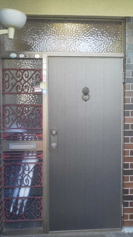 ドイツ製の玄関ドア